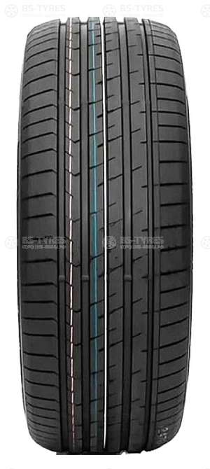 Royal Black Explorer II 225/55 R18 102W